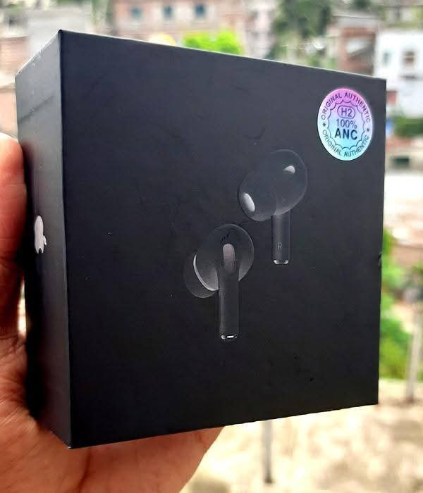 Apple AirPods Pro 2nd Generation – Premium Sound (made in Dubai aditon)
